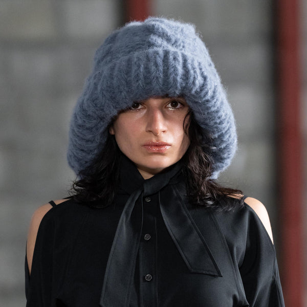 BIG HAT
