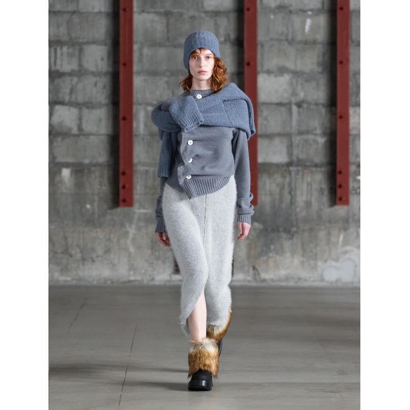KNITWEAR