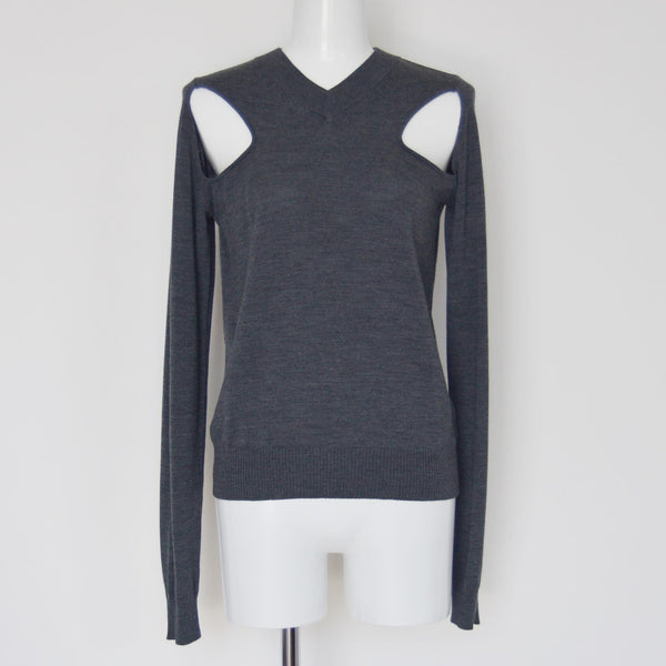 KNITWEAR