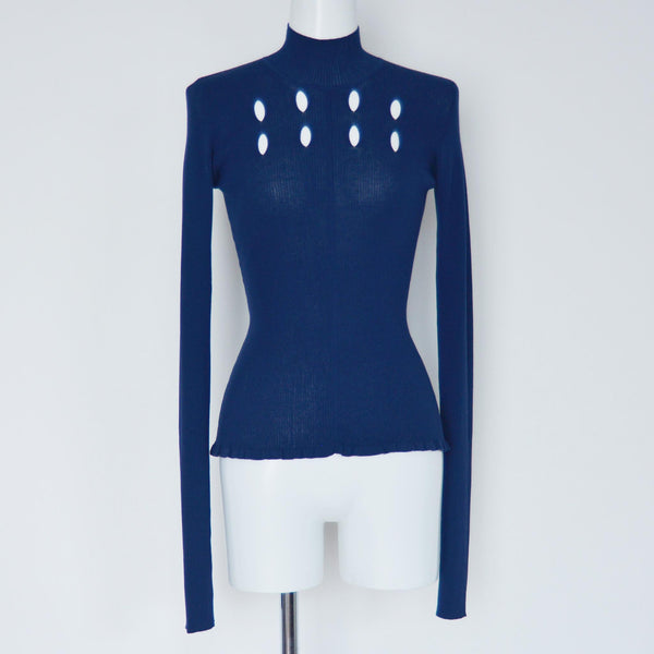 KNITWEAR