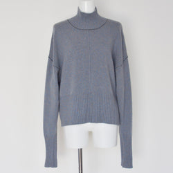 KNITWEAR