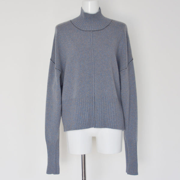 KNITWEAR