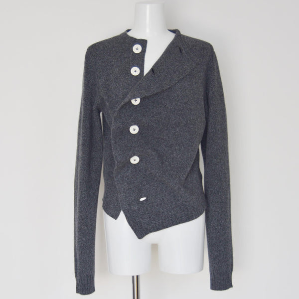KNITWEAR